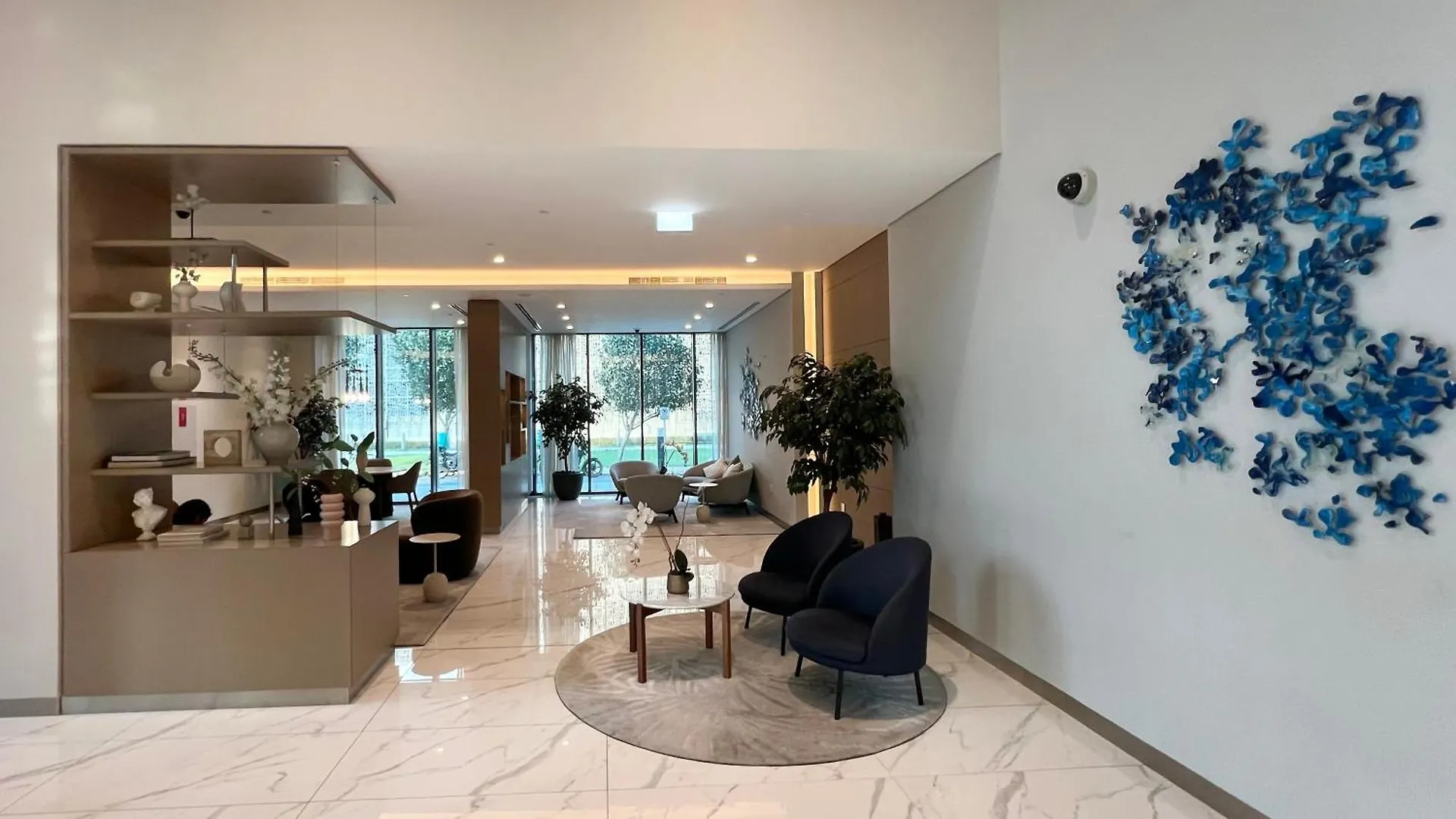 Apartment Stunning Burj Views New Luxe 2Br Dubai Mall Access