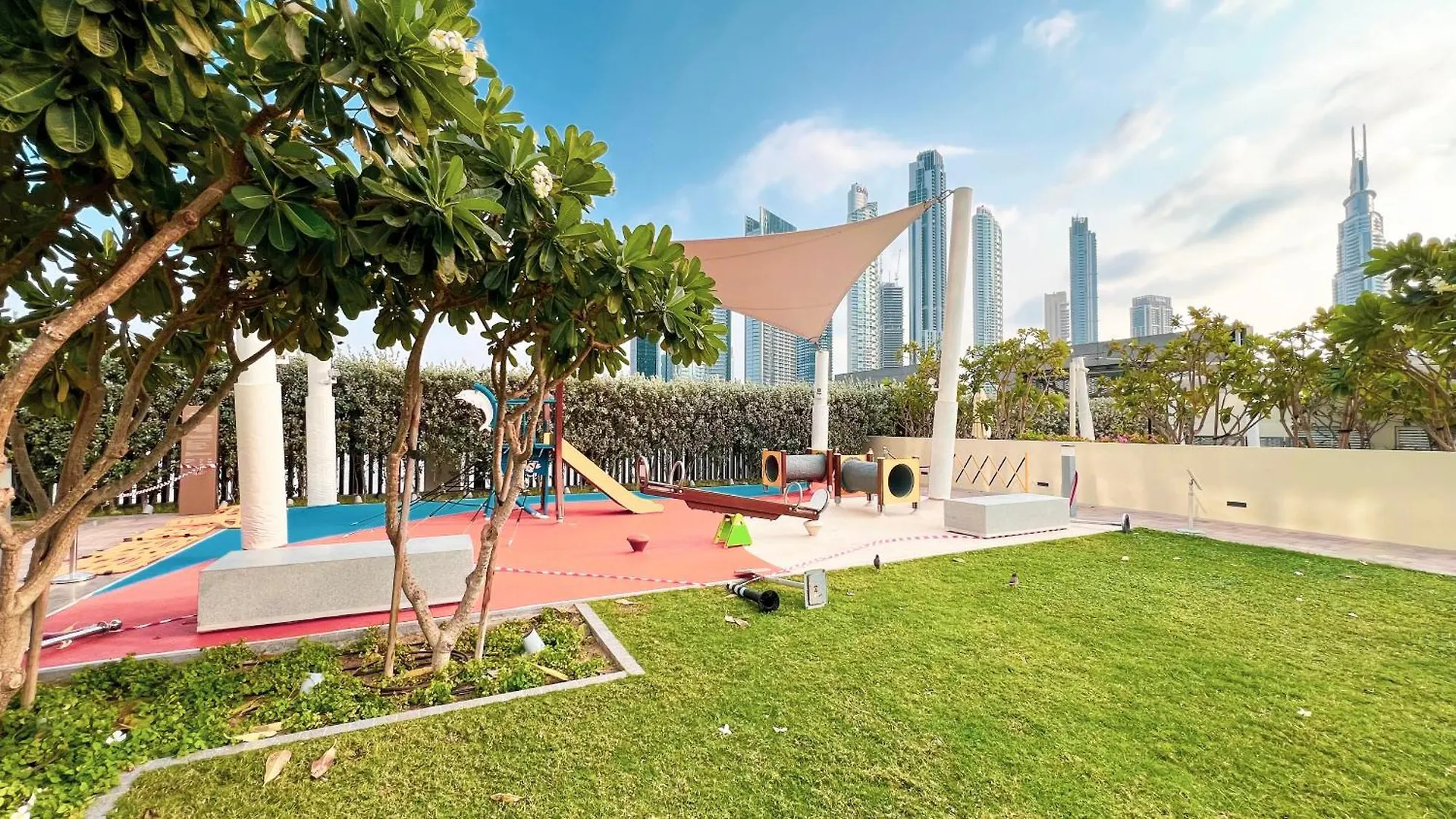 Apartment Stunning Burj Views New Luxe 2Br Dubai Mall Access